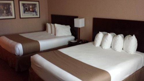 Moberly Inn & Suites Εξωτερικό φωτογραφία