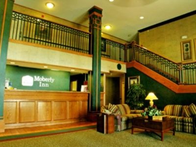 Moberly Inn & Suites Εξωτερικό φωτογραφία