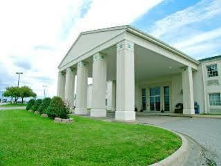 Moberly Inn & Suites Εξωτερικό φωτογραφία